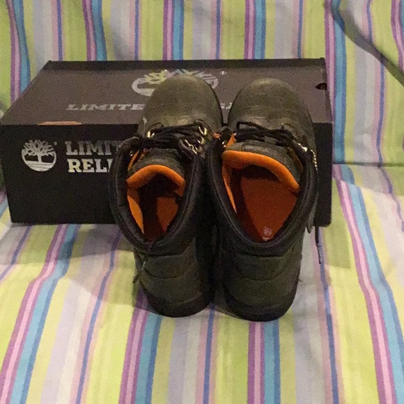 Pc1) limited release timberland 🥾 - Picture 8 of 8